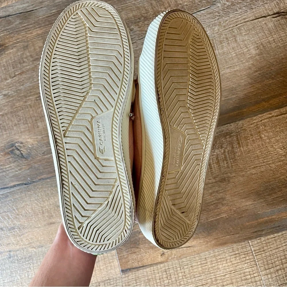 Cariuma Oca Low Canvas Sneakers in Rose